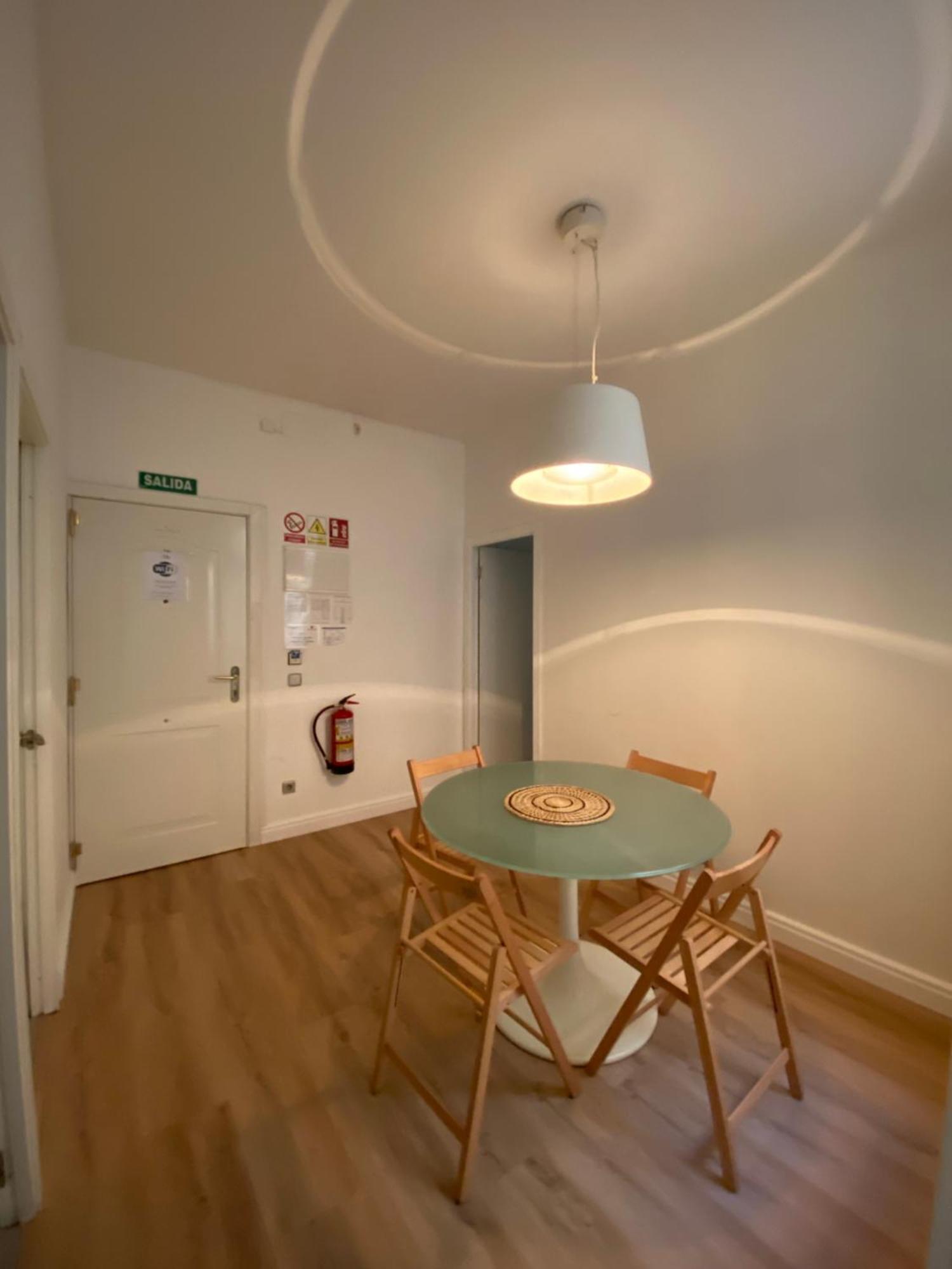 Guest house Sixrooms Plaza Mayor 4*