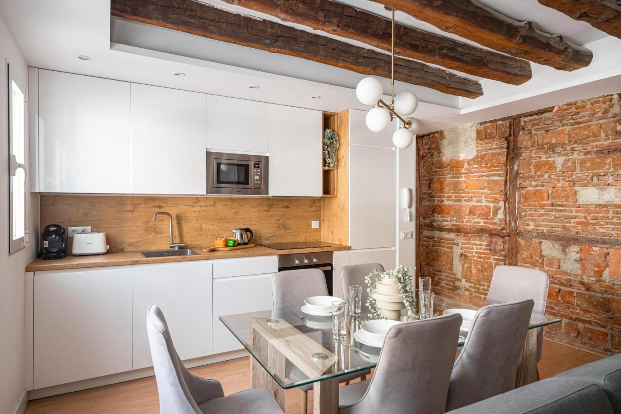 Chueca Ii Calle Barco 2br 2bh Lejlighed