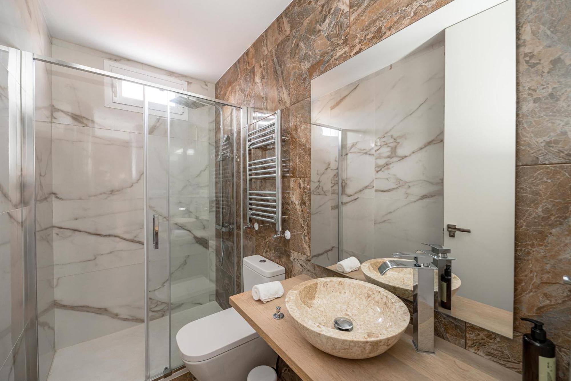 Chueca Ii Calle Barco 2br 2bh Lejlighed Madrid
