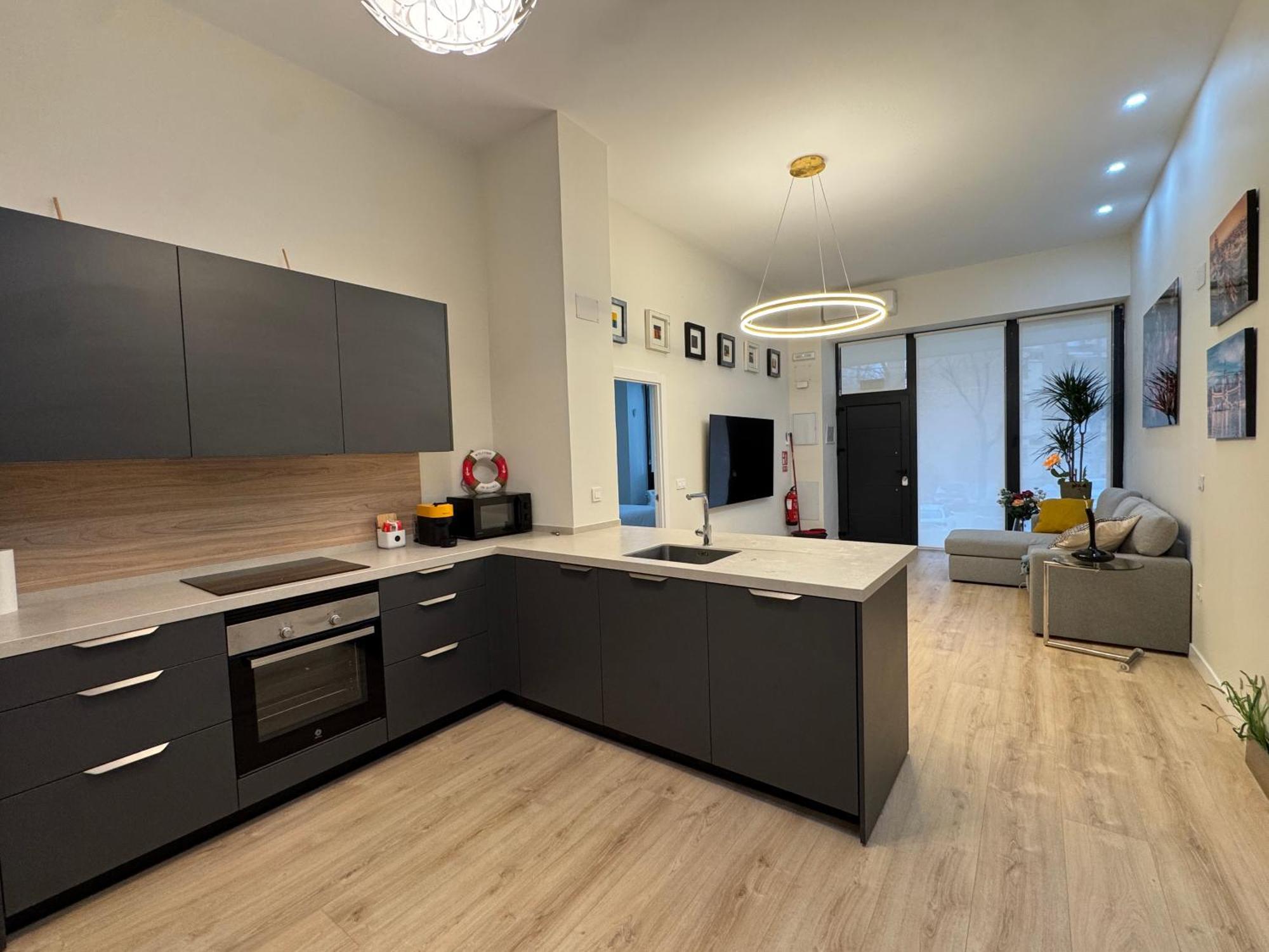Luxury Wifi Ac Servicios En La Puerta Apartment Madrid