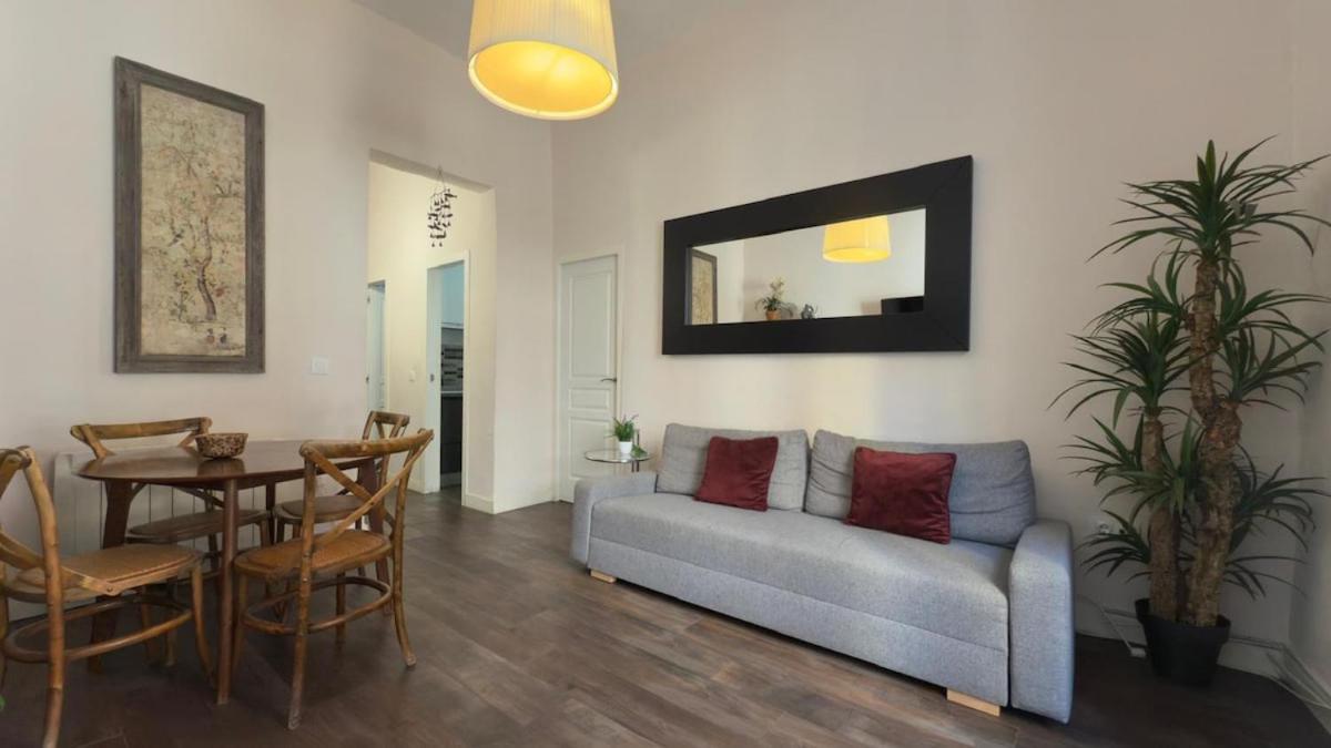 Centrally Located In 1d * Madrid