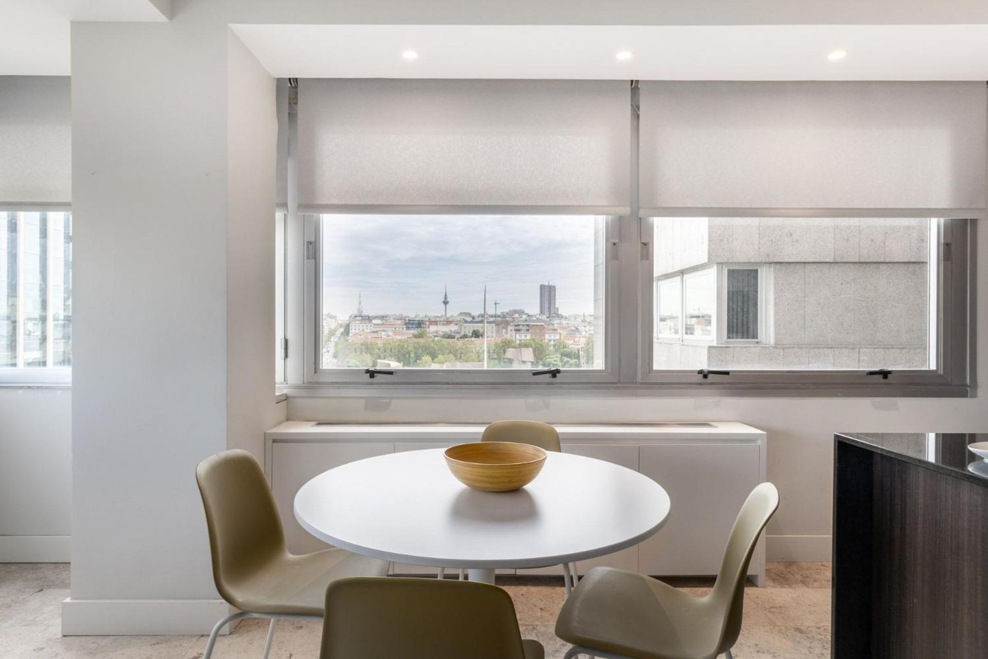 Modern With Stunning Views Of Plaza Colon
