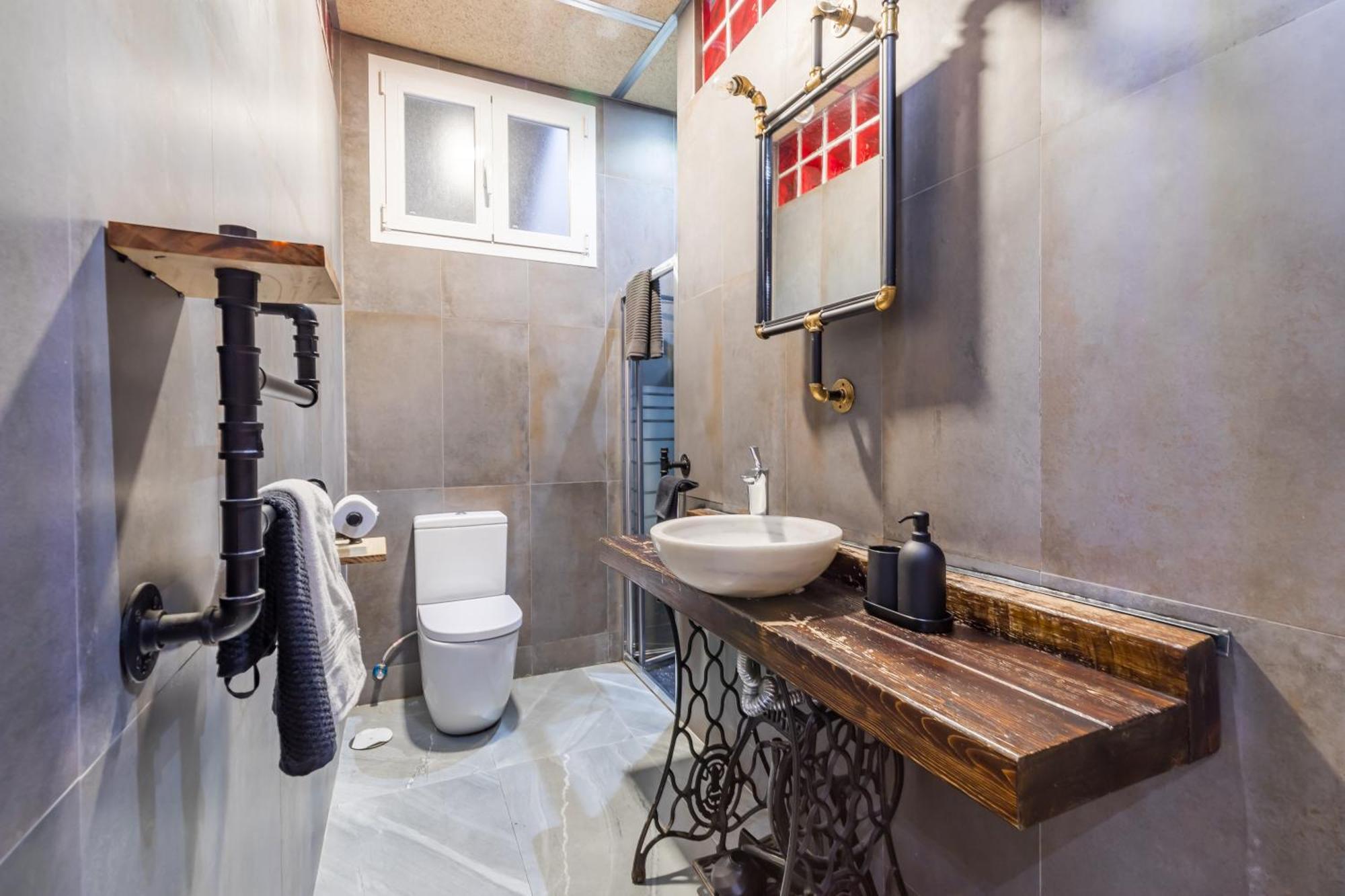 Apartment Location, Style & Comfort *
