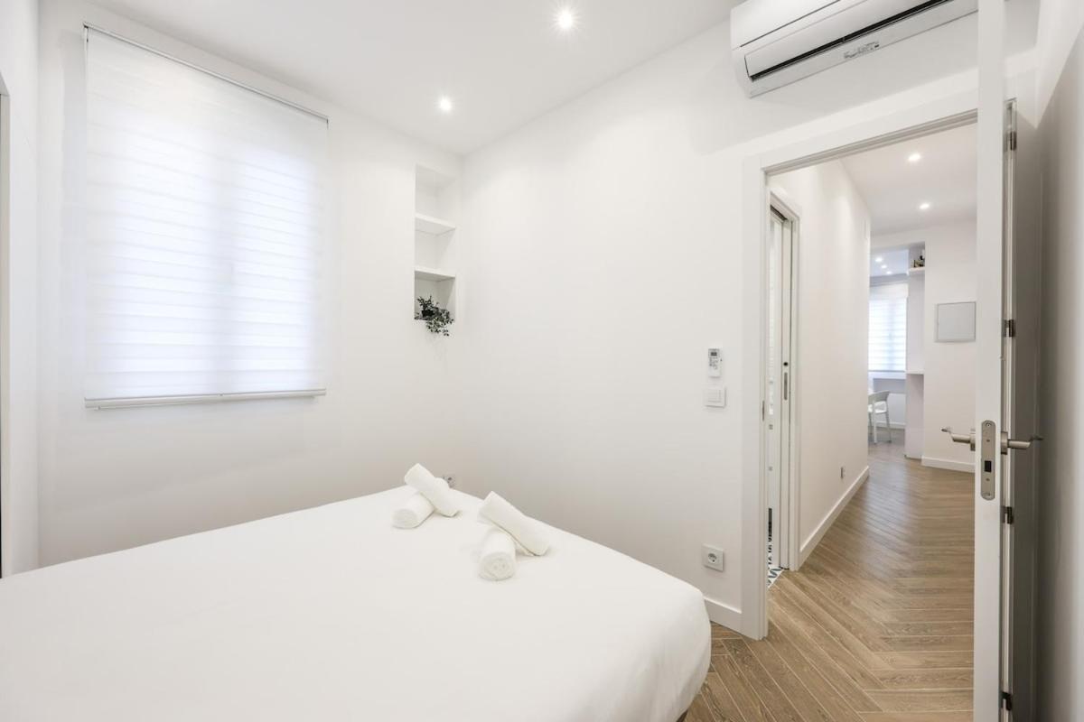 Apartment Urban Tranquility In With Modern Comforts *