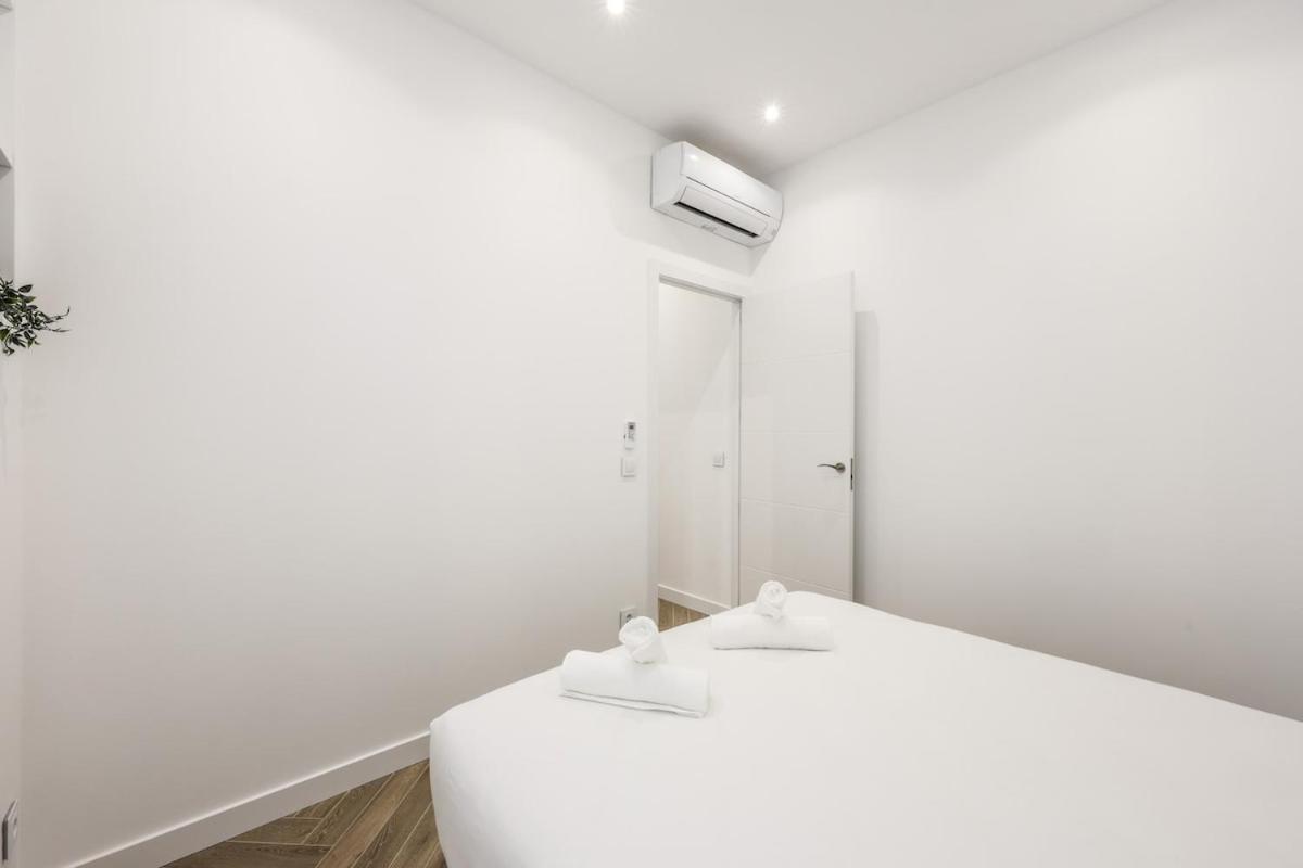Apartment Urban Tranquility In With Modern Comforts Madrid