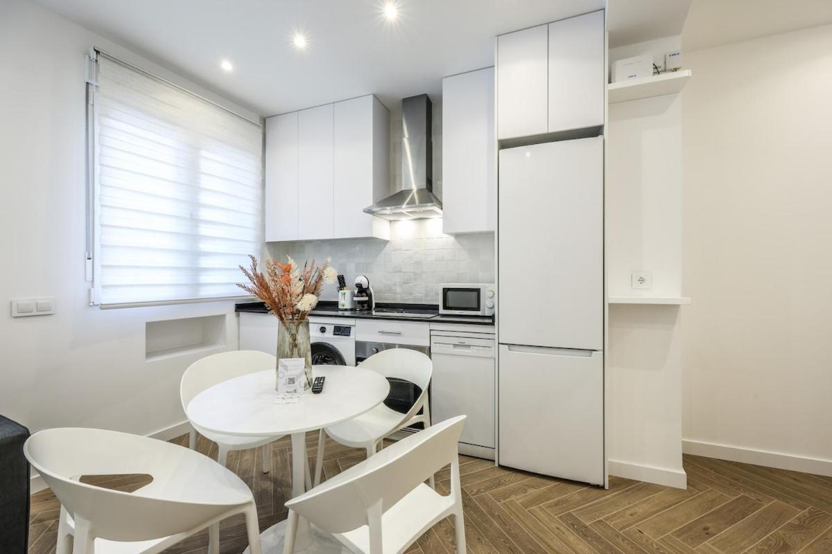 Urban Tranquility In With Modern Comforts *