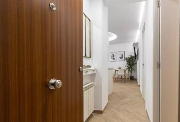 Apartment Artbel En Embajadores *
