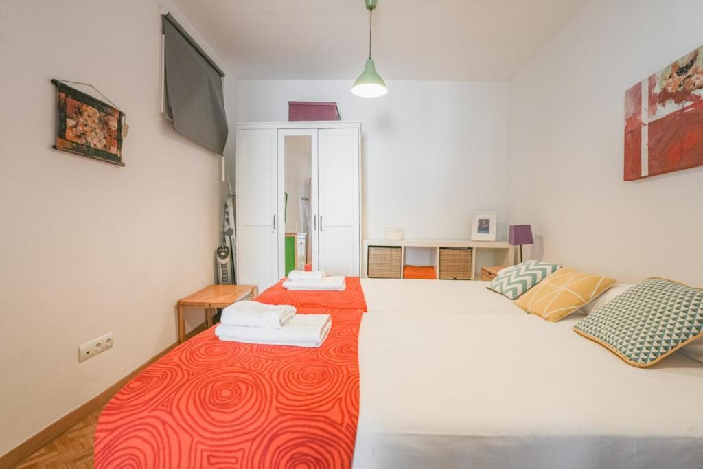 Bright & Cozy 2bd - Opera Area Lejlighed Madrid
