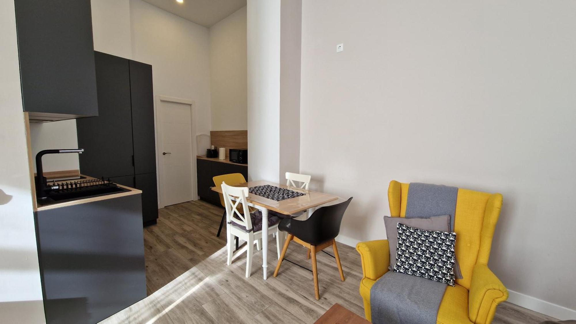 Estudio Centrico Zona Palacio Apartment *