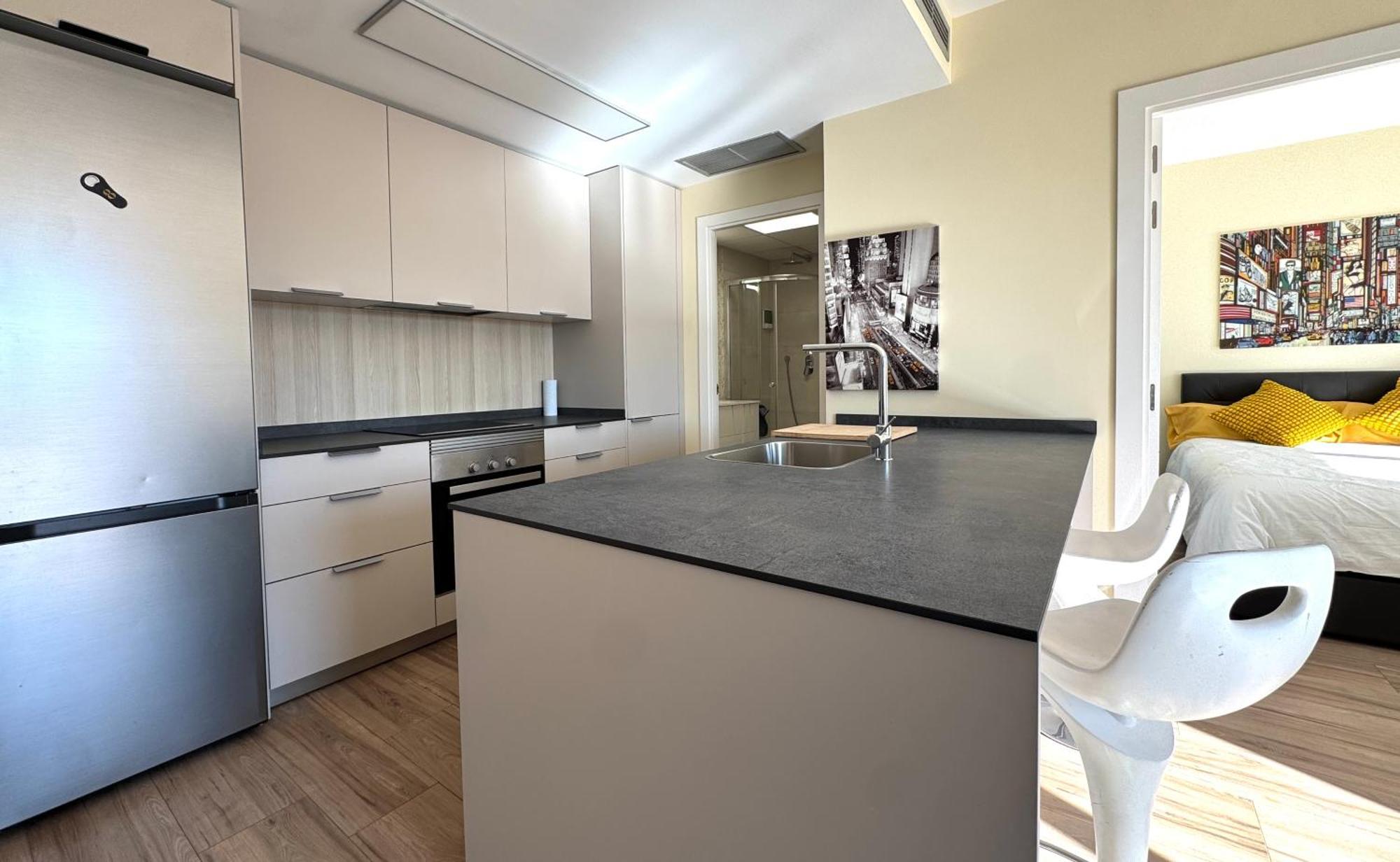 Down Town In Metro In 5 Station Straigh Wifi Ac Apartment *