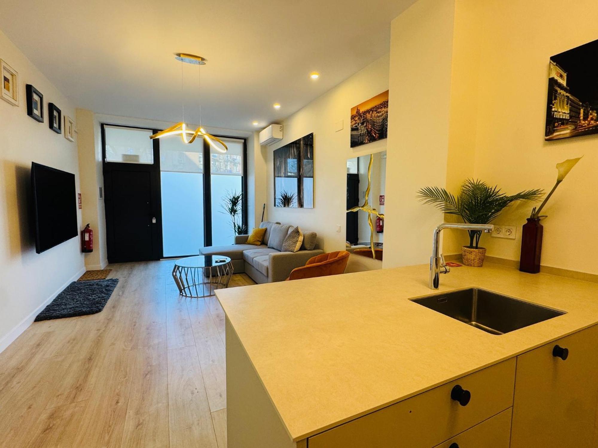Apartment Gold Aparment Wifi Ac Services E1
