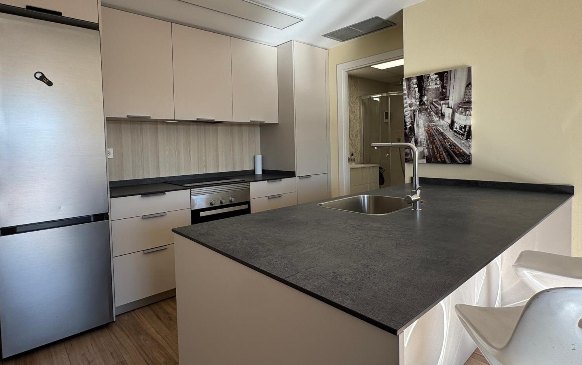 Down Town In Metro In 5 Station Straigh Wifi Ac Apartment *