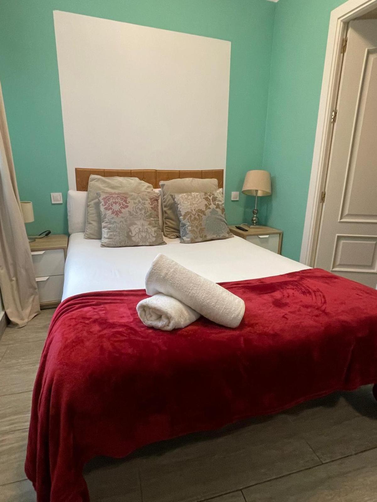 Centro Madrid, Plaza Cibeles Aparthotel *