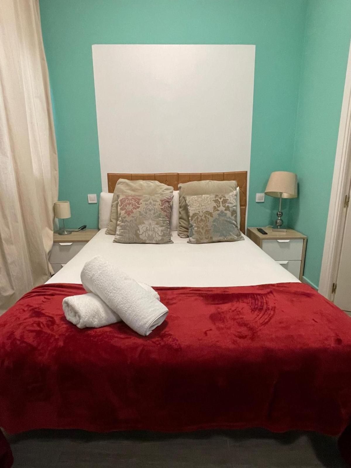 Centro Madrid, Plaza Cibeles Aparthotel