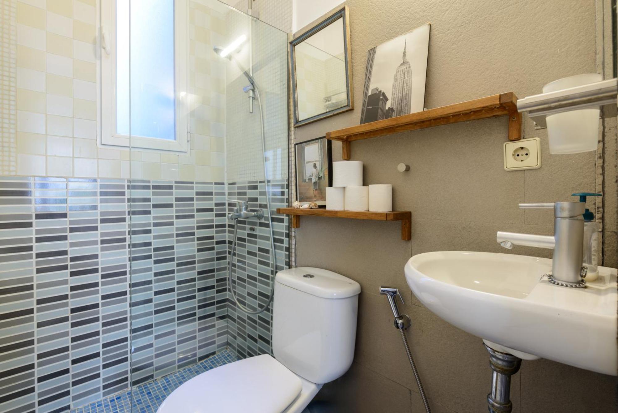 Apartment Gran Via-sol Spacious 3 Bedrooms & 2 Wcs Madrid