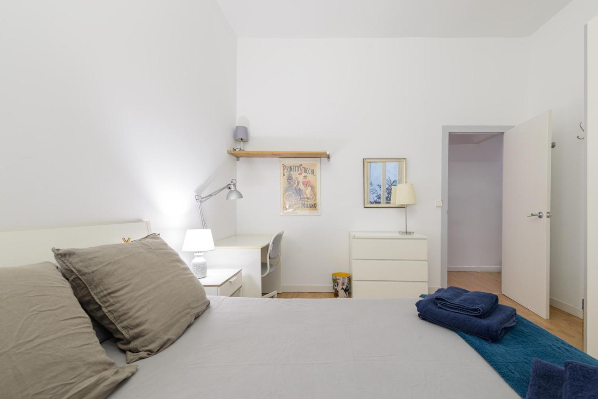 Apartment Gran Via-sol Spacious 3 Bedrooms & 2 Wcs Madrid