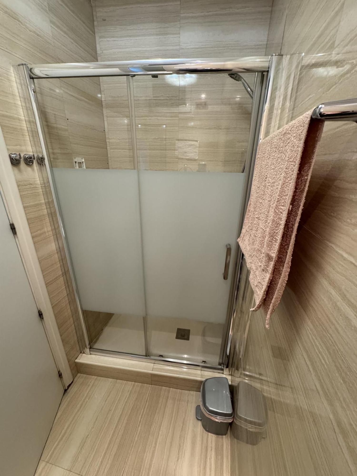 Apartamento Con Patio En Centro *