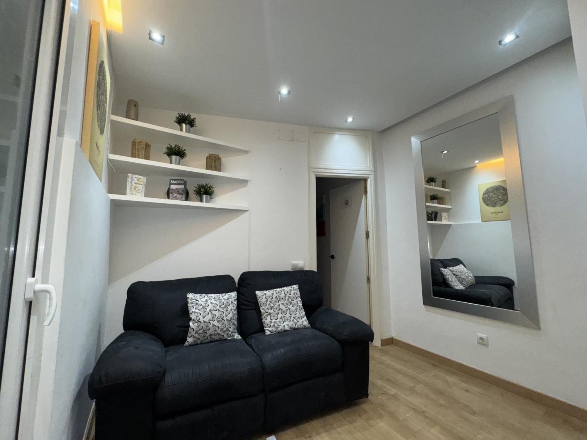 Apartamento Con Patio En Centro Madrid