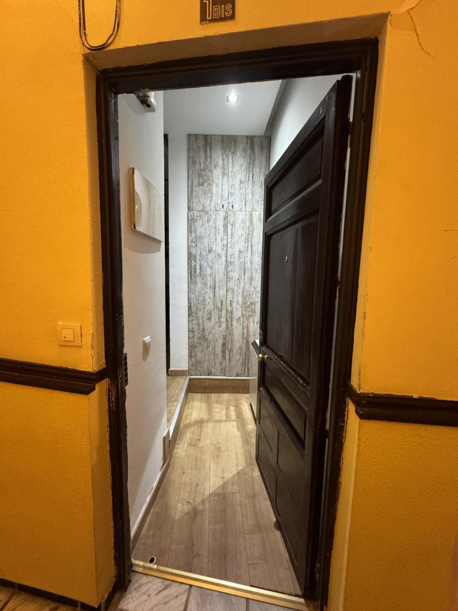 Apartment Con Patio En Centro Madrid