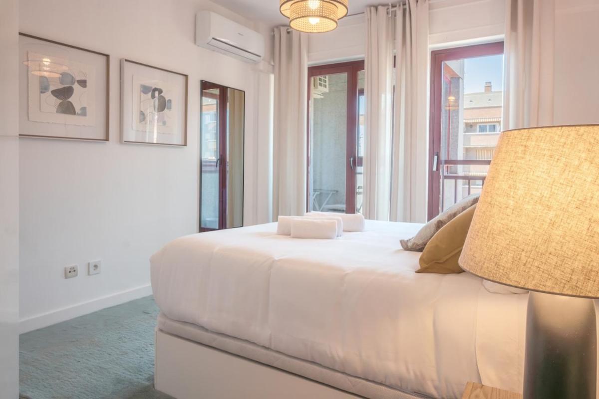 Elegant Temporary On Street Hiruela Temporal Hrl1710 Apartment Madrid