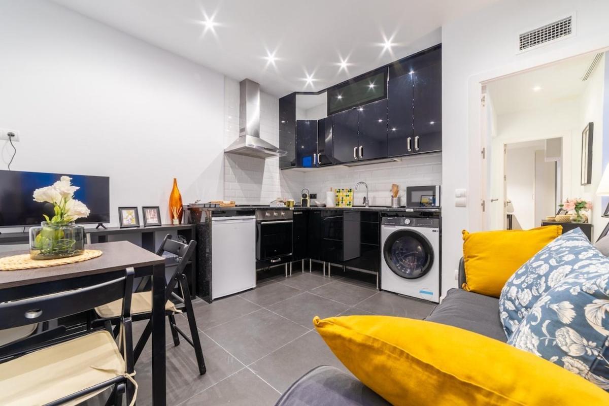 Charming Modern In Barrio De Letras Apartment Madrid
