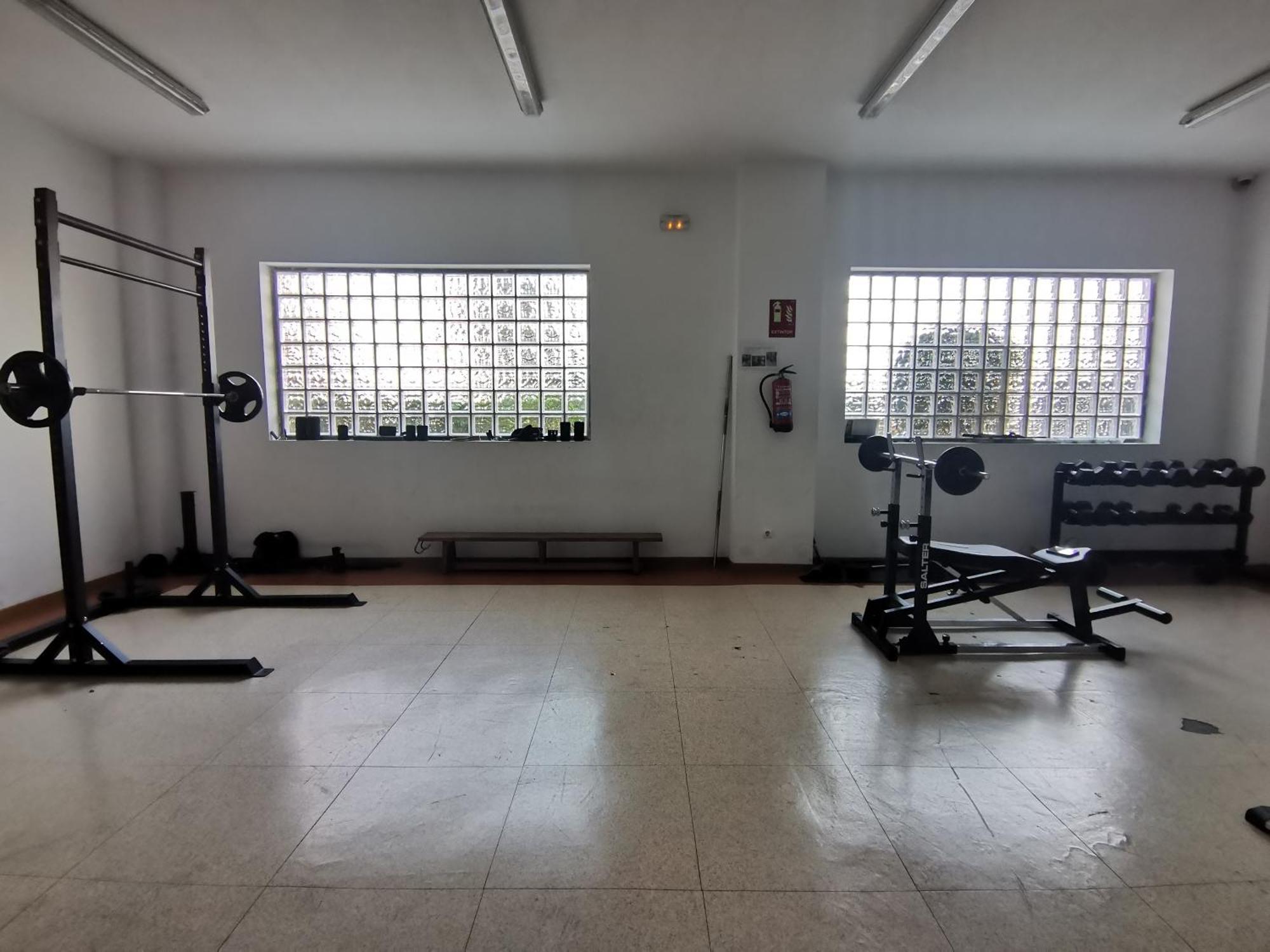 Con Garaje Y Gimnasio Apartment *