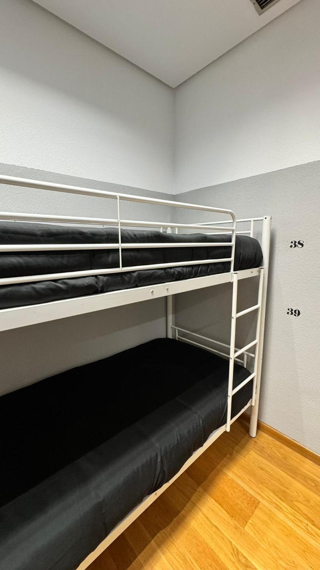 Puerta Del Angel Hostel *