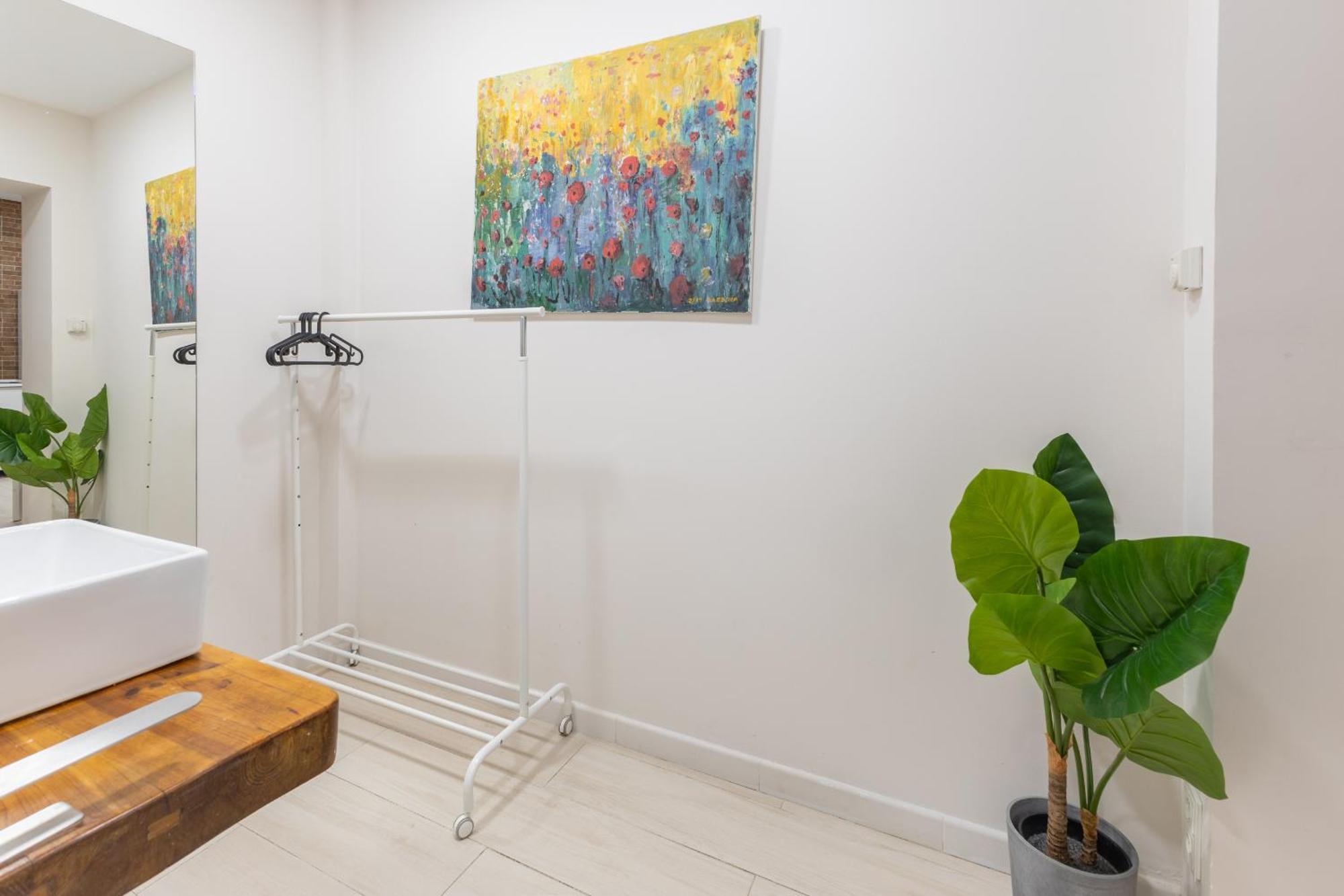 Cuatro Caminos Apartment *