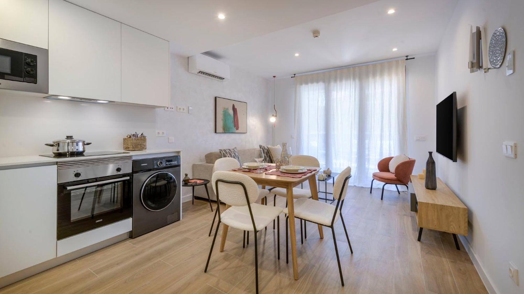 Alejandro Dumas Exclusive Living