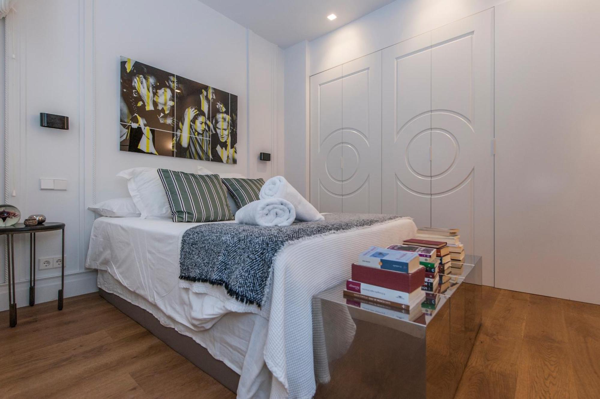 Luxury Design Quevedo-neptuno Apartment