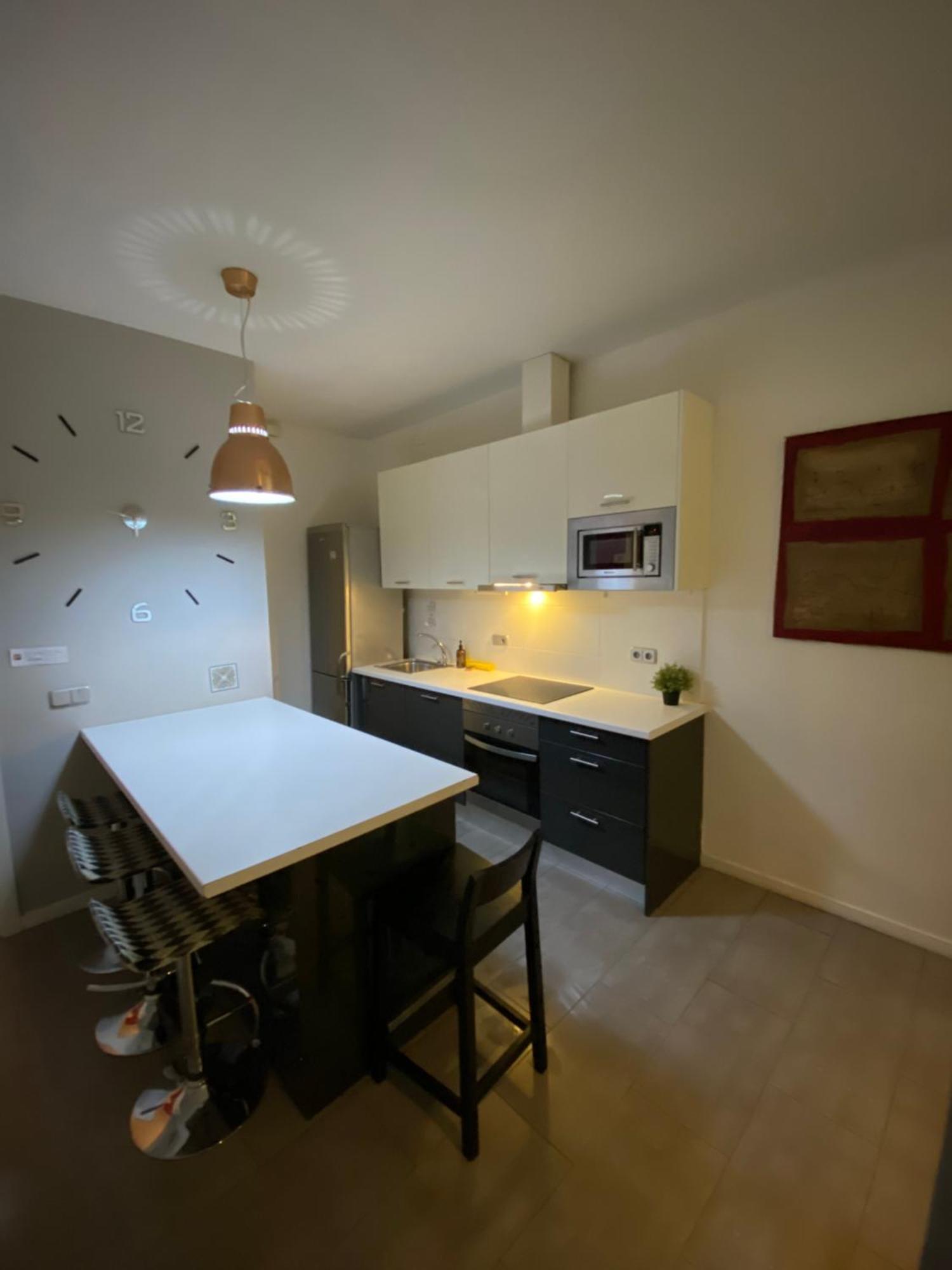 Sixrooms Plaza Mayor Guest house 4*