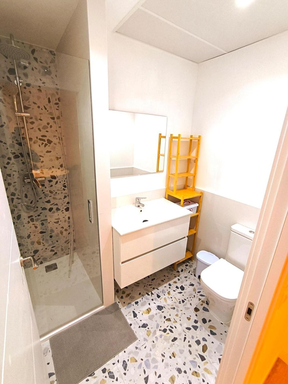 Modern With Terrace Near The Center Apartment Madrid