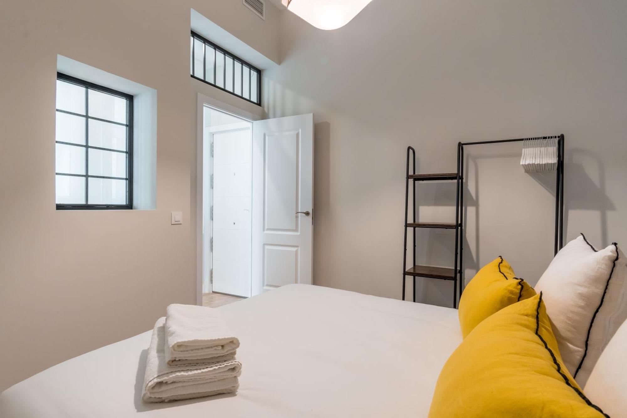 Bright Stylish - 2bedrooms 1bathroom - Sol Apartment