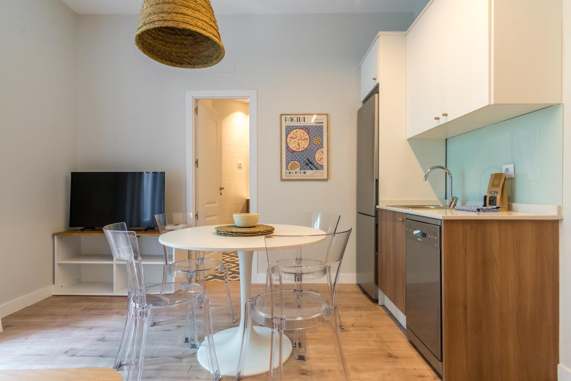 Apartment Bright Stylish - 2bedrooms 1bathroom - Sol *