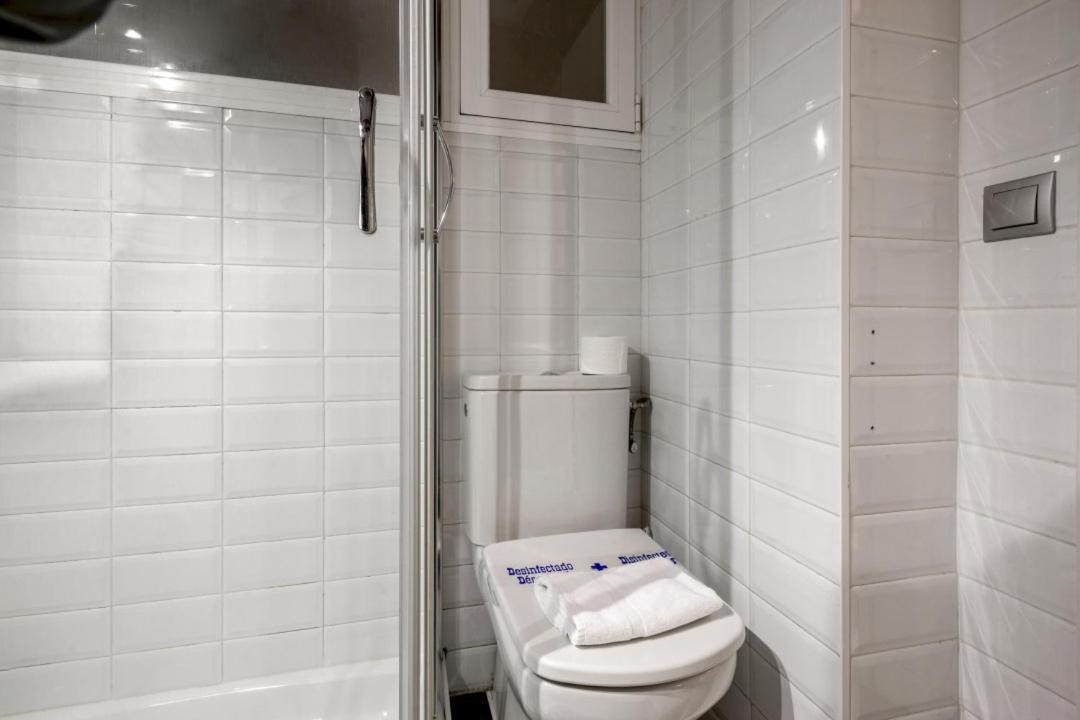 Apartment 2 Bedrooms 1 Bathroom Furnished - Lavapies - Bright Modern - Mintystay *