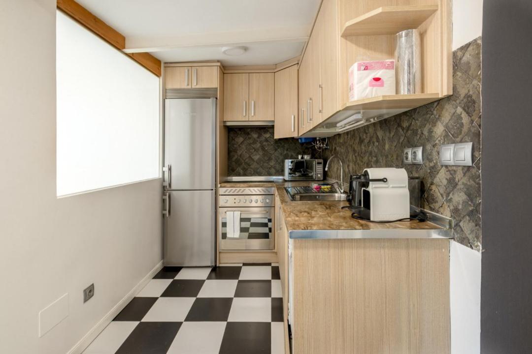 Apartment 2 Bedrooms 1 Bathroom Furnished - Lavapies - Bright Modern - Mintystay *
