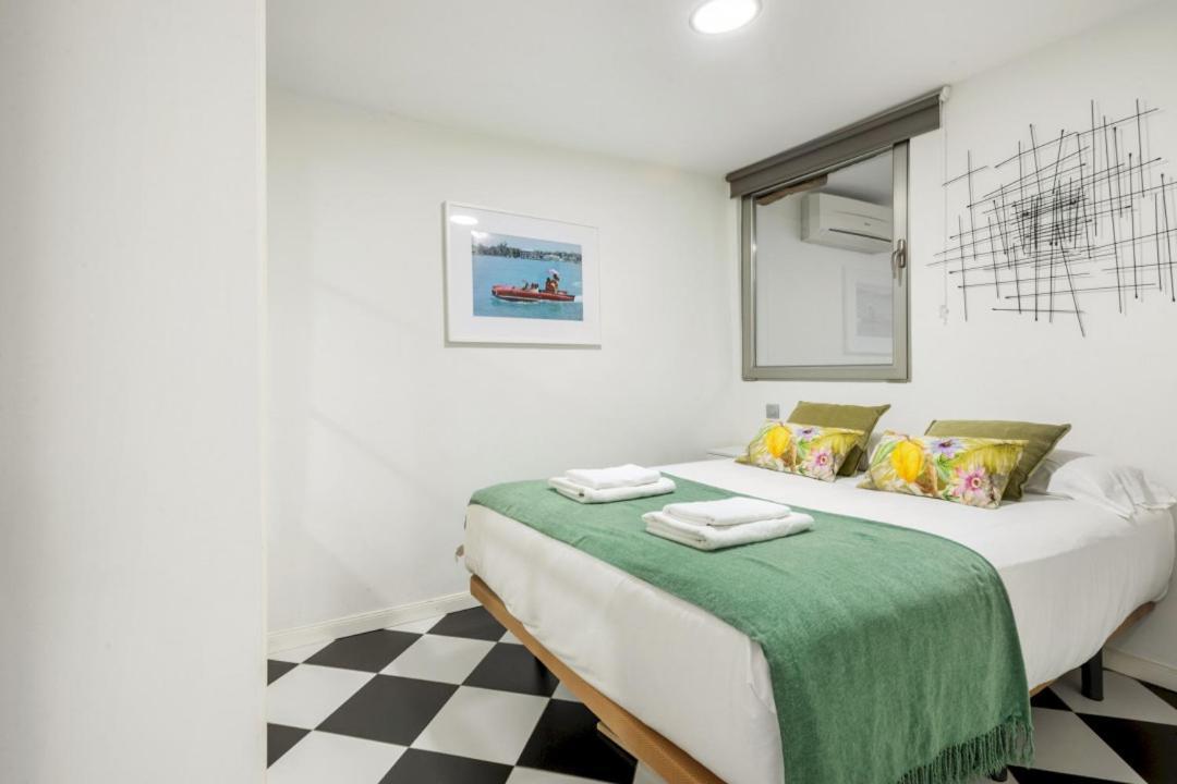 2 Bedrooms 1 Bathroom Furnished - Lavapies - Bright Modern - Mintystay Madrid