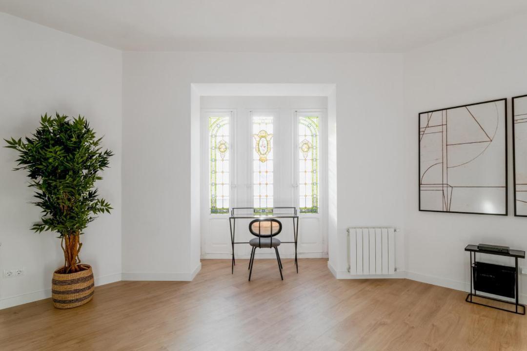 3 Bedrooms 3 Bathrooms Furnished - Salamanca - Modern And Bright - Mintystay Apartment
