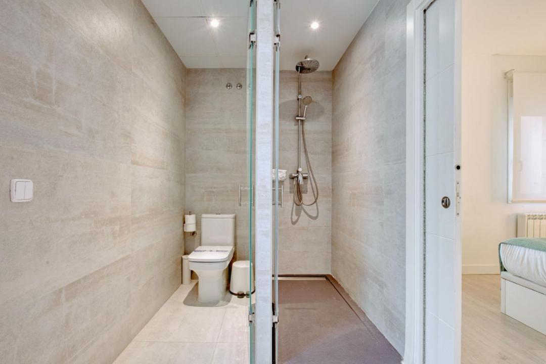 Apartment 1 Bedroom 1 Bathroom Furnished - Salamanca - Stylish Wterrace - Mintystay *