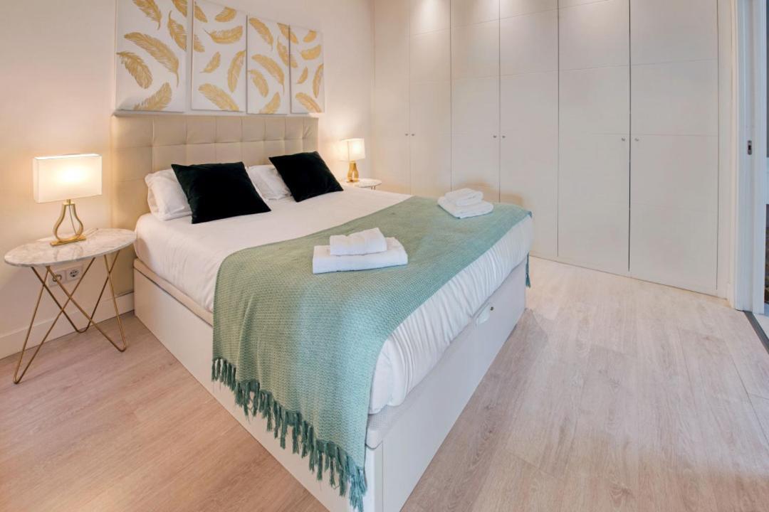1 Bedroom 1 Bathroom Furnished - Salamanca - Stylish Wterrace - Mintystay *