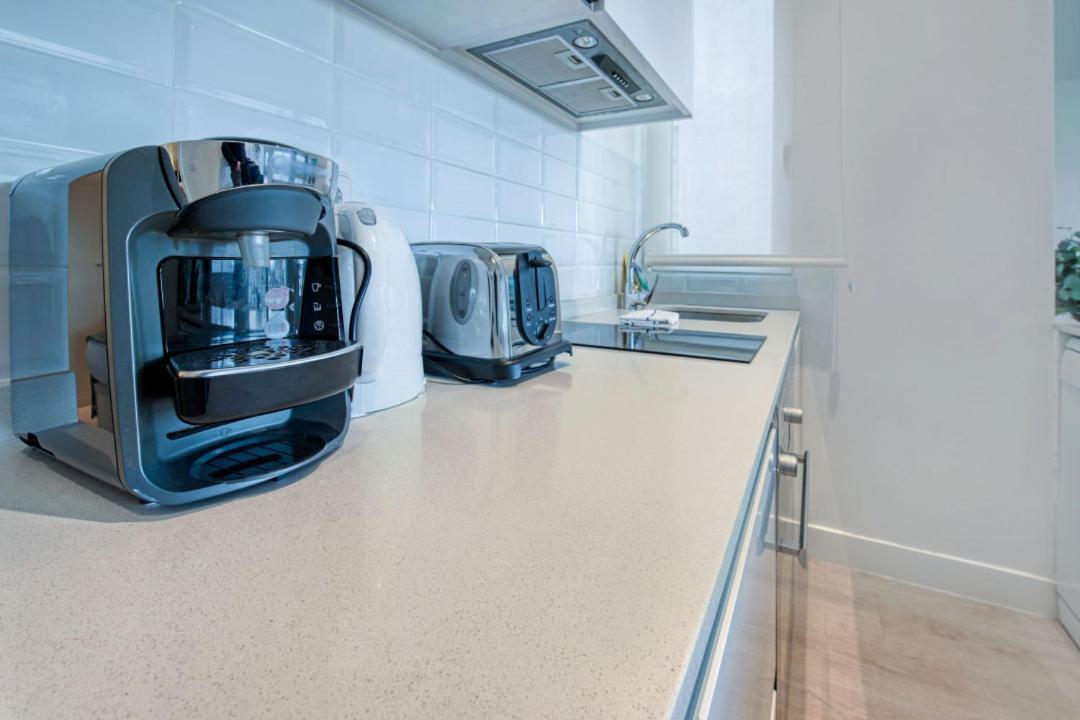 1 Bedroom 1 Bathroom Furnished - Salamanca - Stylish Wterrace - Mintystay