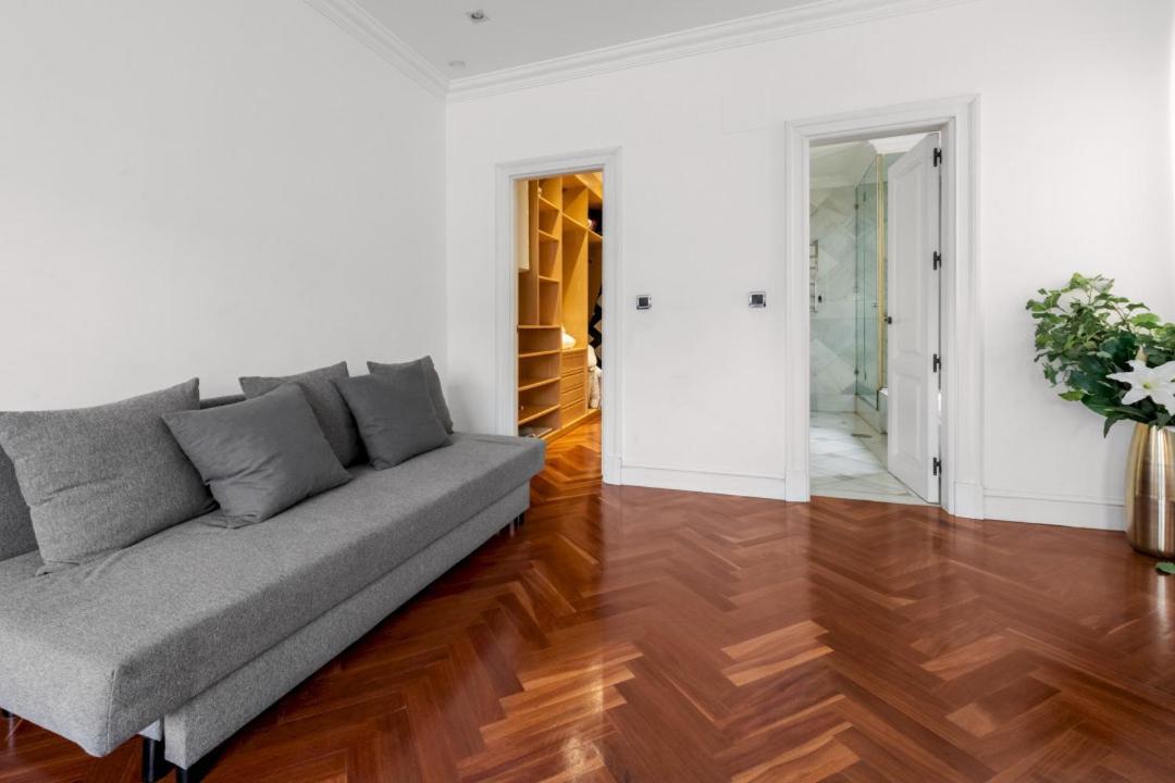 Apartamento 1 Bedroom 1 Bathroom Furnished - Salamanca - Modern Wterrace - Mintystay *