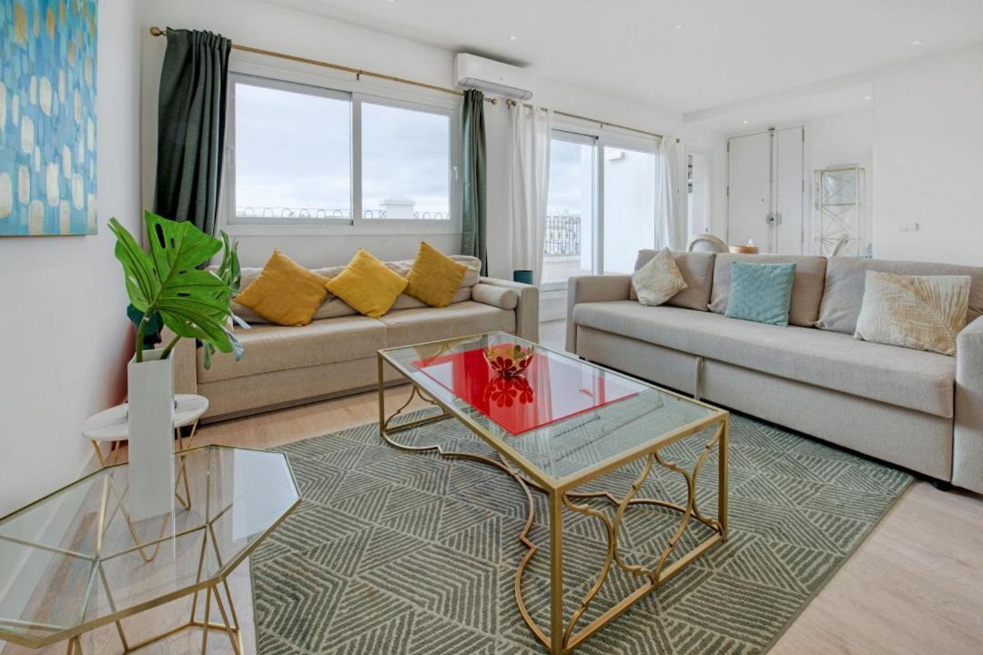 1 Bedroom 1 Bathroom Furnished - Salamanca - Stylish Wterrace - Mintystay Apartment *