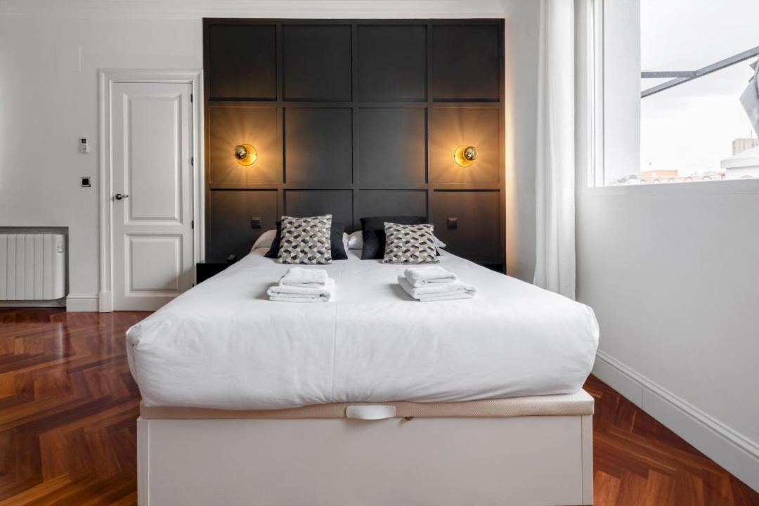 Apartment 1 Bedroom 1 Bathroom Furnished - Salamanca - Modern Wterrace - Mintystay