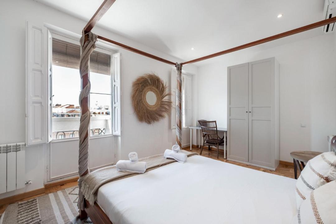 4 Bedrooms 2 Bathrooms Furnished - Salamanca - Largue - Mintystay Apartment *