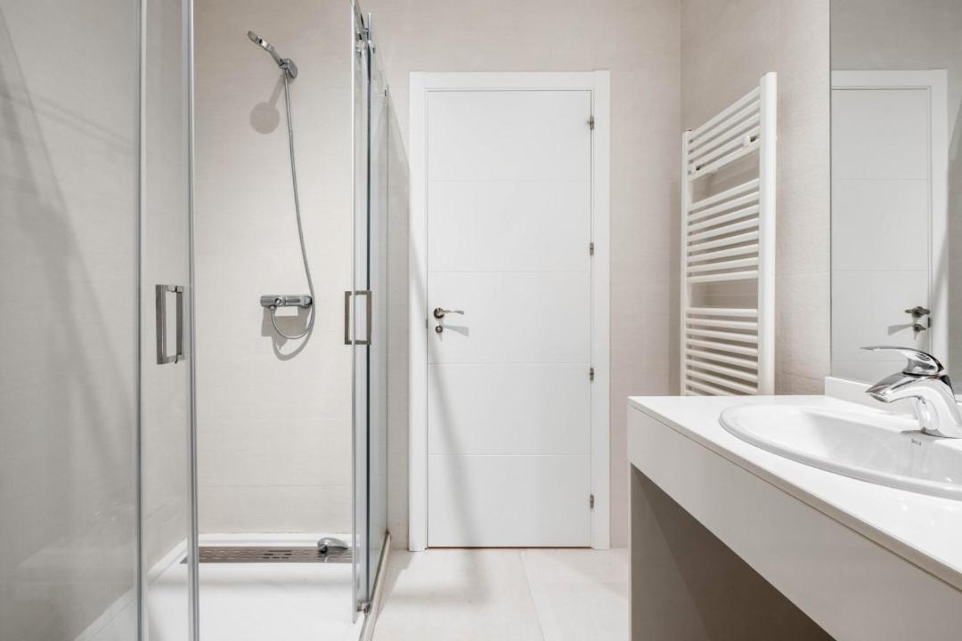 Apartment 4 Bedrooms 2 Bathrooms Furnished - Salamanca - Largue - Mintystay *