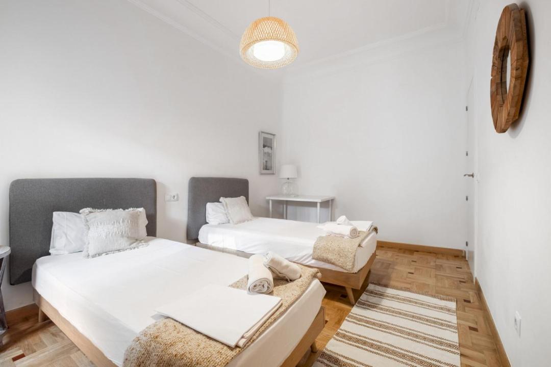 4 Bedrooms 2 Bathrooms Furnished - Salamanca - Largue - Mintystay Apartment