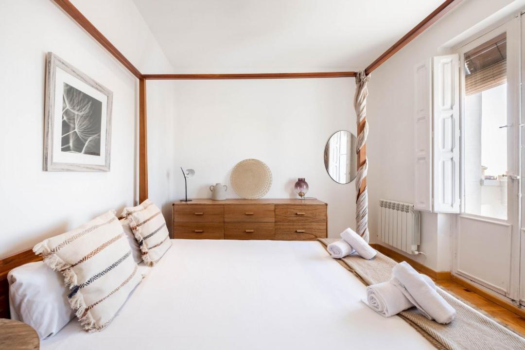 Apartment 4 Bedrooms 2 Bathrooms Furnished - Salamanca - Largue - Mintystay