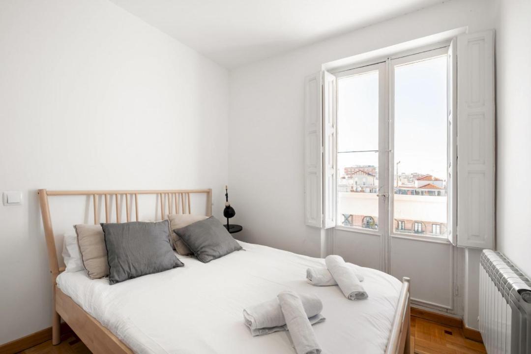 4 Bedrooms 2 Bathrooms Furnished - Salamanca - Largue - Mintystay *