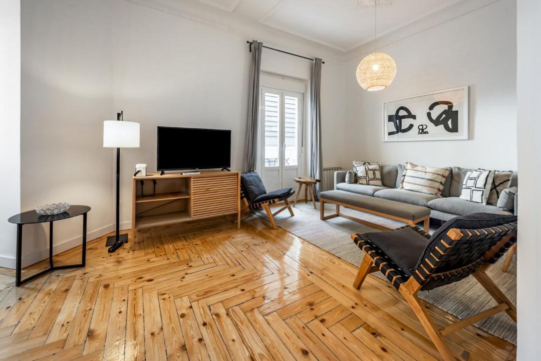 4 Bedrooms 2 Bathrooms Furnished - Salamanca - Luxurious - Mintystay Apartamento